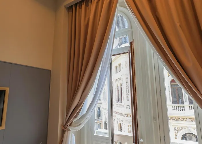 Maison San Carlo Luxury 4* Nápoles